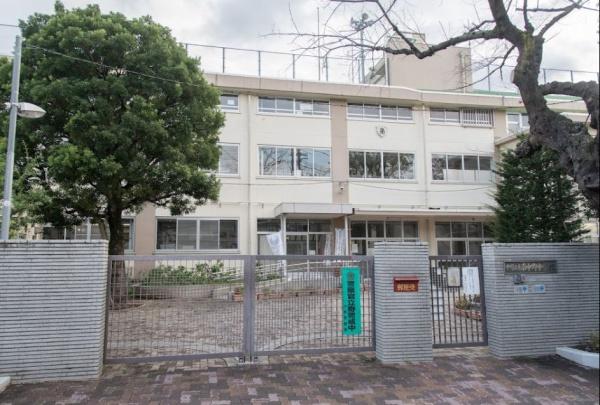 サーパス方南町(中野区立南中野中学校)