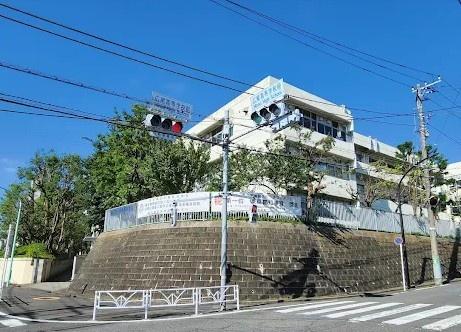 [渋谷区東3丁目新築戸建](東京都立広尾高校)