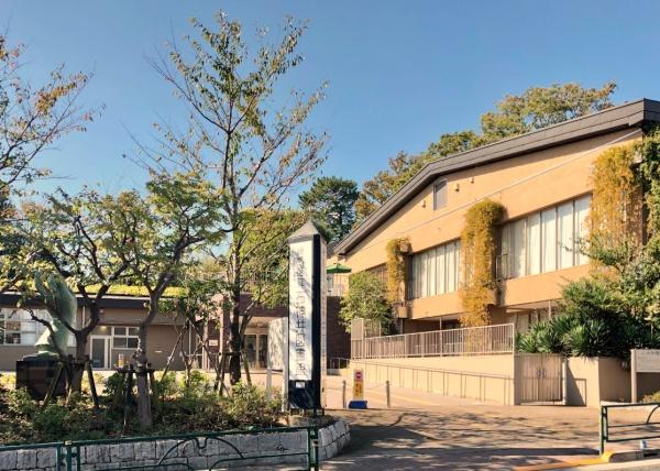 練馬区上石神井３丁目の新築一戸建(練馬区立石神井図書館)