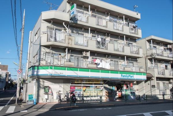 八幡山パークハウス(ファミリーマートまるいし八幡山店)