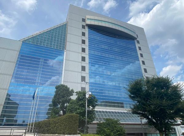 ブランズ調布(調布市立中央図書館)