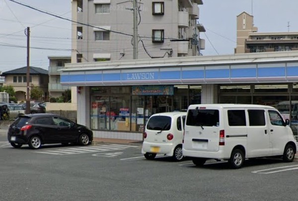 下大利パーク・マンション(ローソン大野城東大利二丁目店)