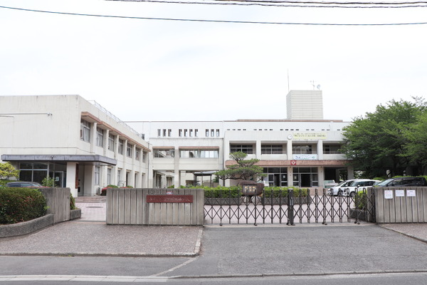 春日市天神山４丁目の土地(春日市立春日南中学校)