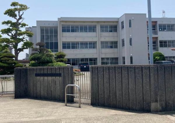 糟屋郡粕屋町大字大隈の中古一戸建て(粕屋町立粕屋東中学校)