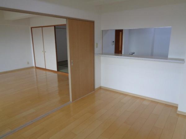 メゾンドールウイングヒルズ　参番館