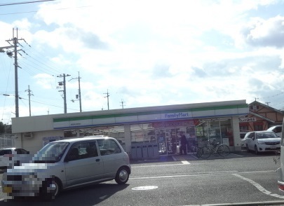 リベラス２１　12号棟(ファミリーマート富田林小金台店)