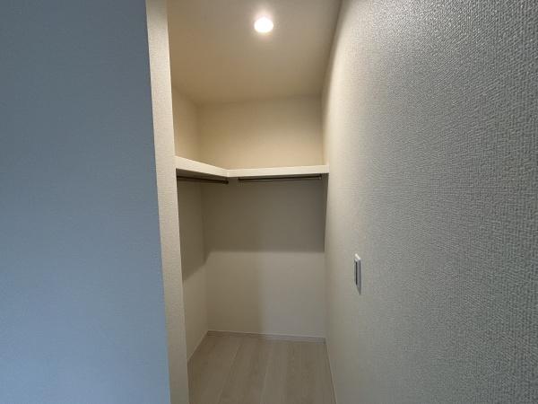 富田林市北大伴町２丁目　新築一戸建　２号棟