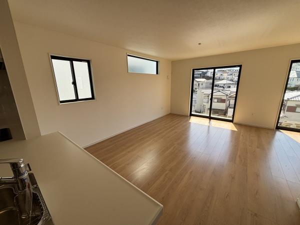 富田林市廿山２丁目　新築一戸建　３号棟