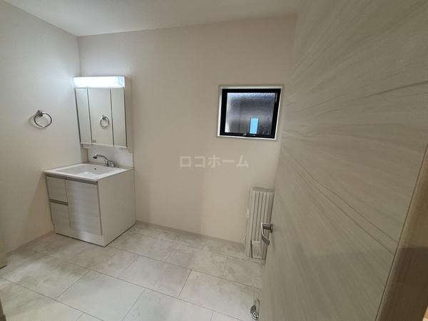 富田林市東板持町３丁目　新築一戸建　１号棟