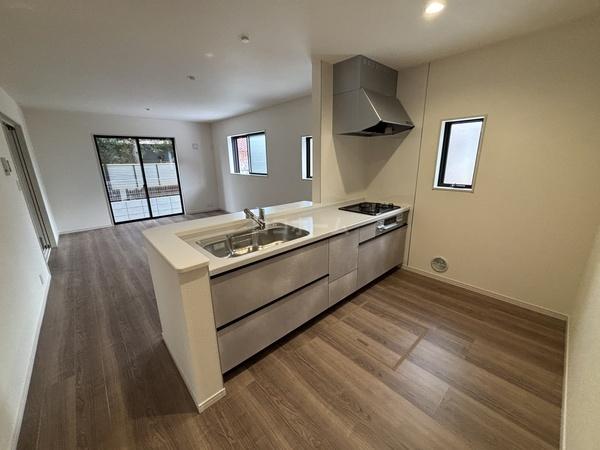 富田林市東板持町３丁目　新築一戸建　１号棟