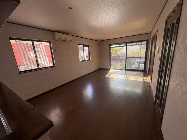 河南町さくら坂１丁目　戸建て