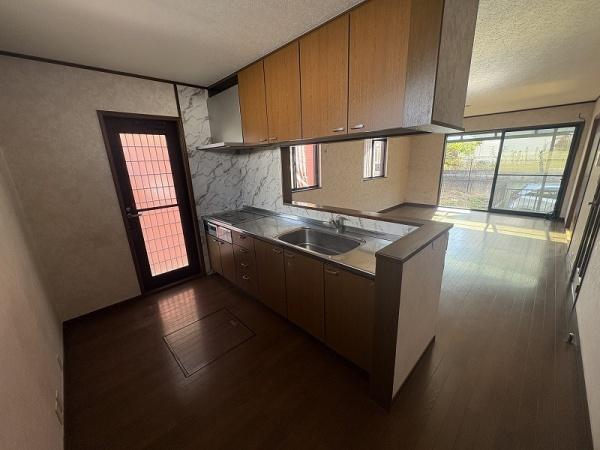 河南町さくら坂１丁目　戸建て