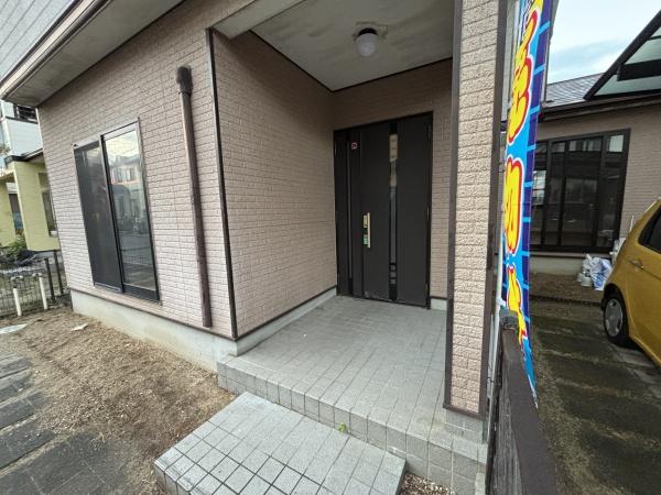河南町鈴美台１丁目　一戸建