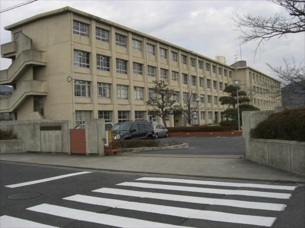 春日井市木附町の土地(石尾台中学校)