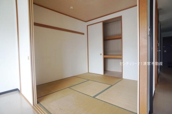 ローレルコート岩成台