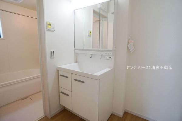 春日井市白山町６丁目の新築一戸建