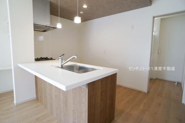 春日井市白山町６丁目の新築一戸建