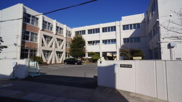 小牧市東1丁目の土地(米野小学校)