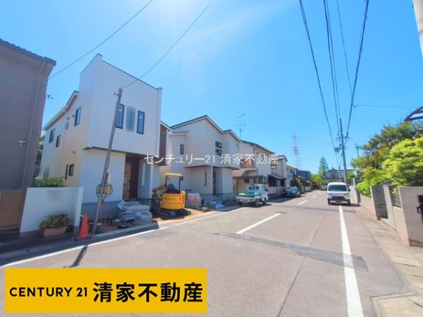 小牧市藤島２丁目の新築一戸建