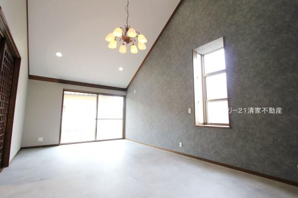 春日井市東山町４丁目の中古一戸建