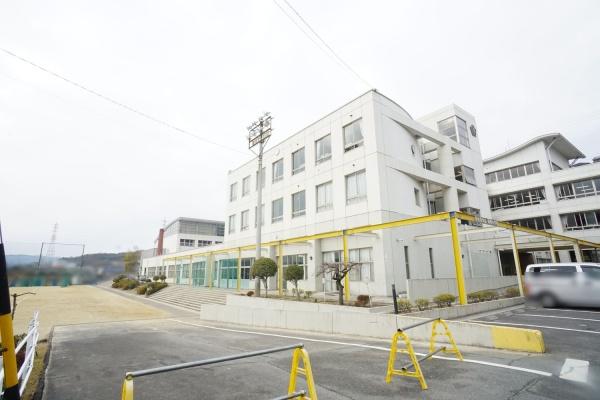 多治見市長瀬町の土地(陶都中学校)