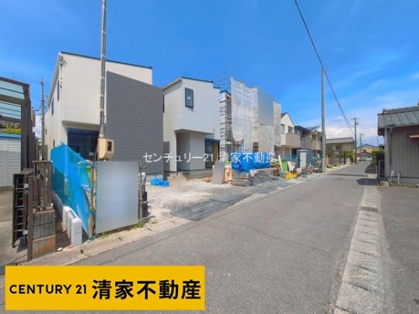 小牧市郷中２丁目の新築一戸建
