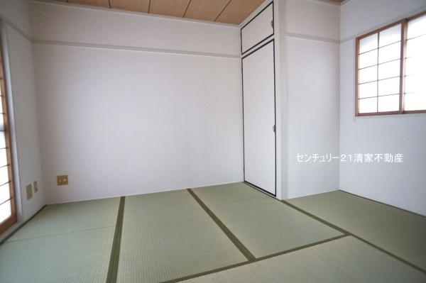 メゾン中央台８号棟