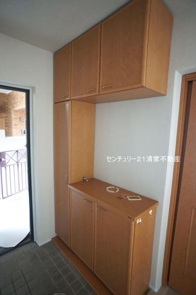 メゾン中央台８号棟