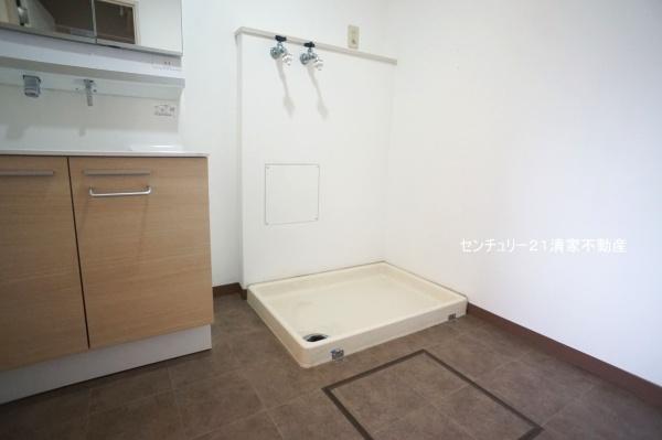 メゾン中央台８号棟