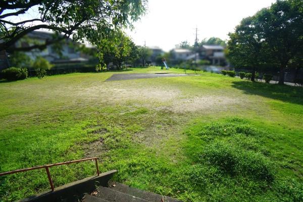 春日井市東山町１丁目の土地(桃花園西公園)