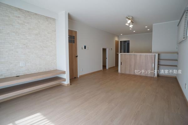 春日井市高山町１丁目の新築一戸建