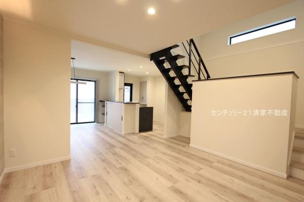 春日井市高山町１丁目の中古一戸建