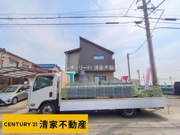 小牧市藤島町中島の新築一戸建