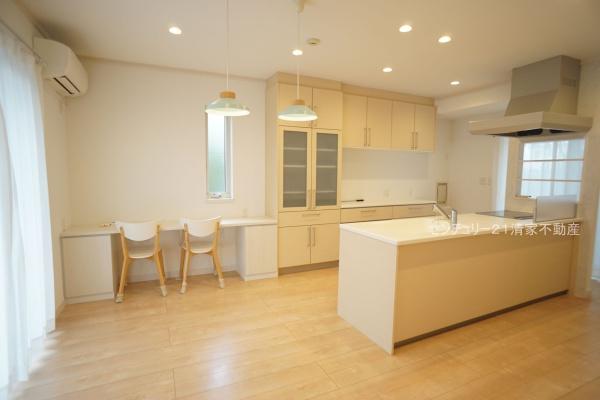 春日井市大手町の中古一戸建て