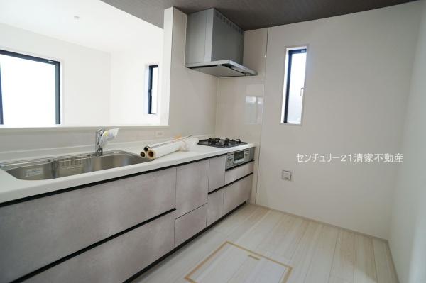 春日井市大手田酉町１丁目の新築一戸建