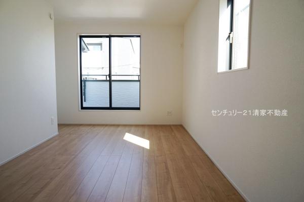春日井市大手田酉町１丁目の新築一戸建
