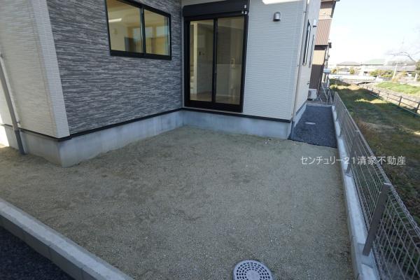 小牧市中央４丁目の新築一戸建