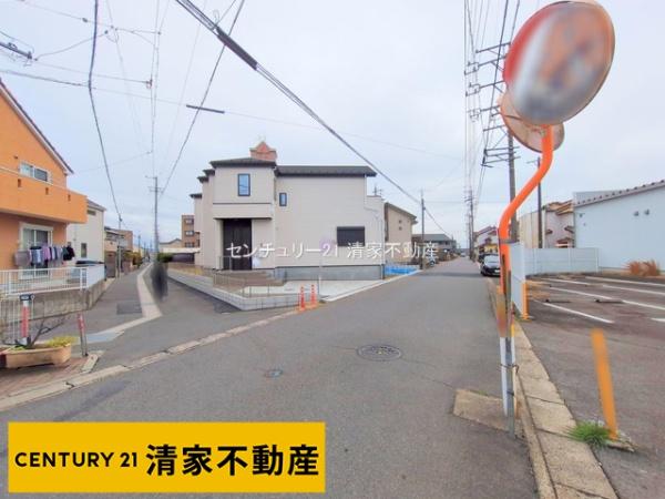 春日井市六軒屋町字水附の新築一戸建