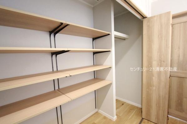 春日井市高山町4丁目の新築一戸建(収納)