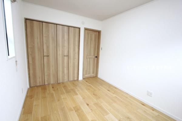 春日井市高山町4丁目の新築一戸建(洋室)