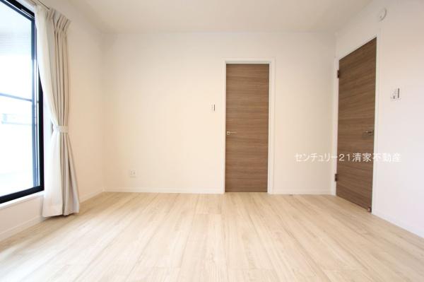 春日井市高山町4丁目の新築一戸建(洋室)