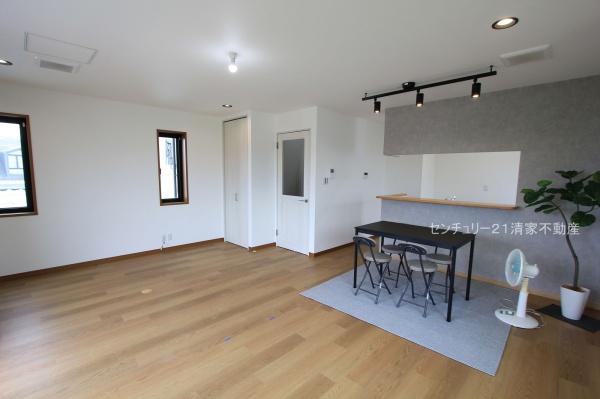 春日井市篠木町３丁目の中古一戸建て
