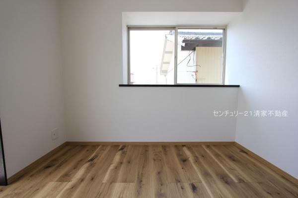 春日井市東野町西３丁目の中古一戸建て