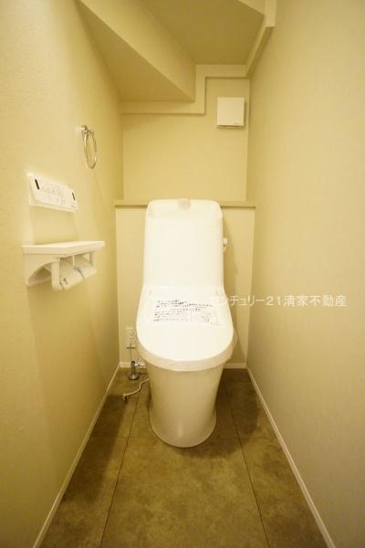 北名古屋市熊之庄小烏の新築一戸建(トイレ)