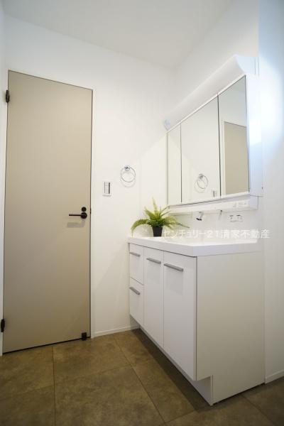 北名古屋市鹿田西赤土の新築一戸建