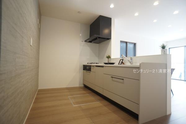 北名古屋市鹿田西赤土の新築一戸建