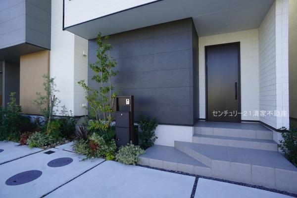 北名古屋市鍜治ケ一色東一丁目の中古一戸建て