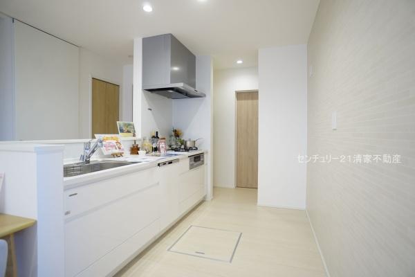 北名古屋市鍜治ケ一色東一丁目の中古一戸建