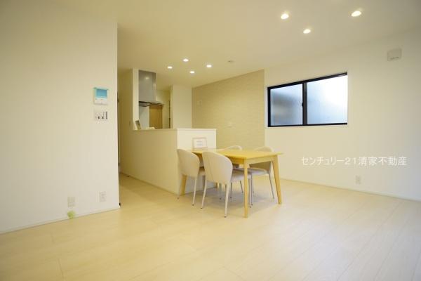 北名古屋市鍜治ケ一色東一丁目の中古一戸建