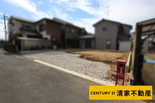 春日井市牛山町の新築一戸建(前面道路含む現地写真)
